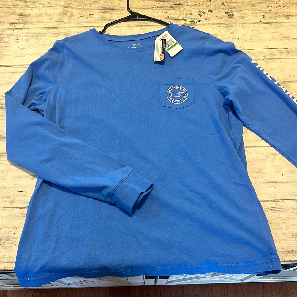 NWT Long Sleeves Vineyard Vines Pocket Tee